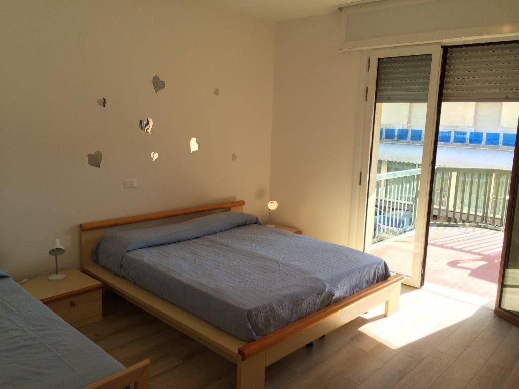 Residence Panfilo - Walterigato Apartments Solo Per Famiglie Lido di Jesolo Exteriör bild