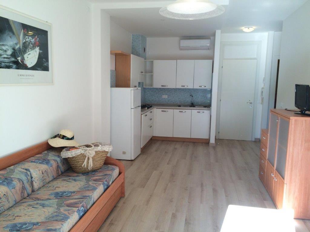 Residence Panfilo - Walterigato Apartments Solo Per Famiglie Lido di Jesolo Exteriör bild